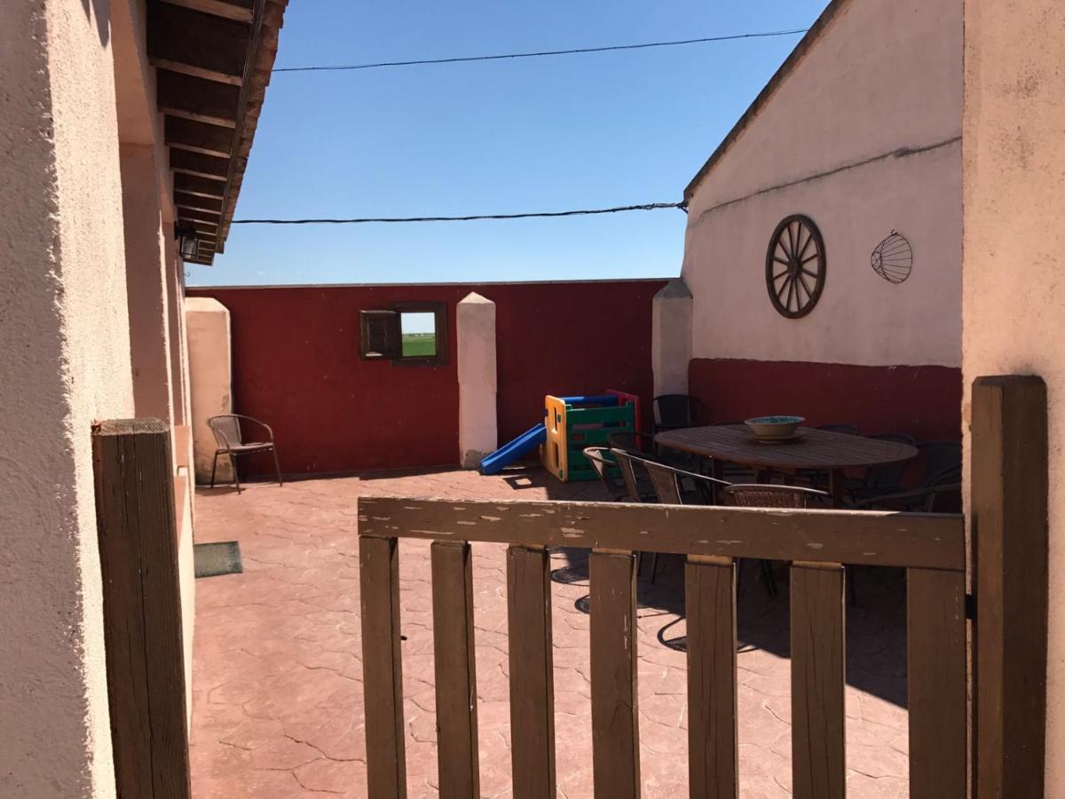 La Casa Del Abuelo Simon Pensionat Fuente el Sauz Exteriör bild